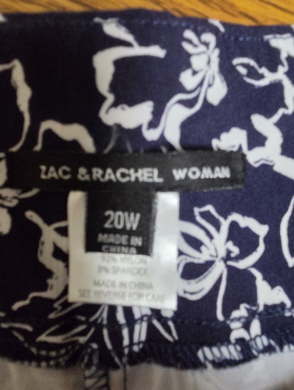 Zac & Rachel Navy and White Floral Pants Size 20 - Picture 2 of 11